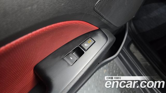Hyundai AVANTE 2018 — photo 26