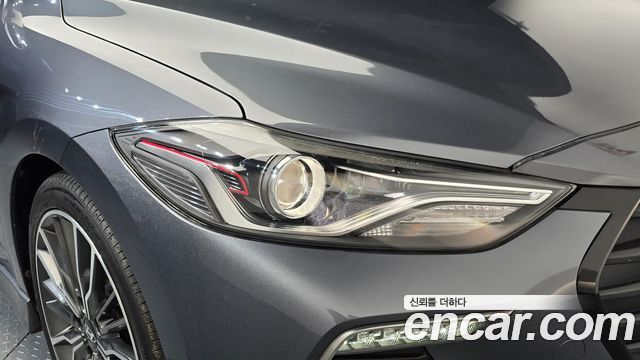 Hyundai AVANTE 2018 — photo 8