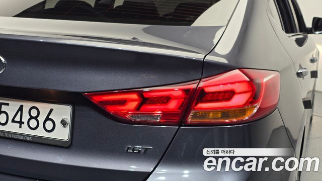 Hyundai AVANTE 2018 — photo 9