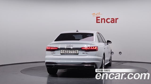 Audi A4 2021 — photo 4