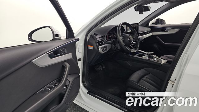 Audi A4 2021 — photo 13