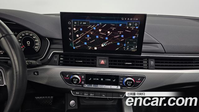 Audi A4 2021 — photo 20