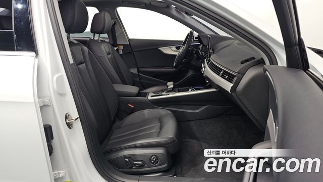 Audi A4 2021 — photo 16