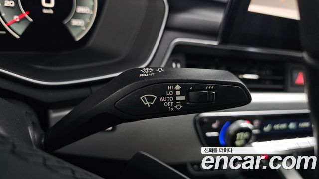 Audi A4 2021 — photo 27