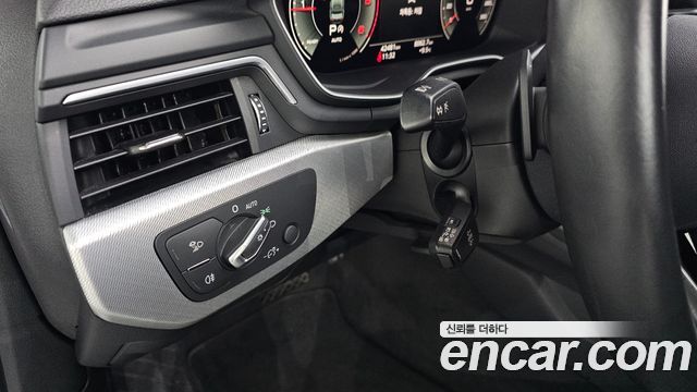Audi A4 2021 — photo 30