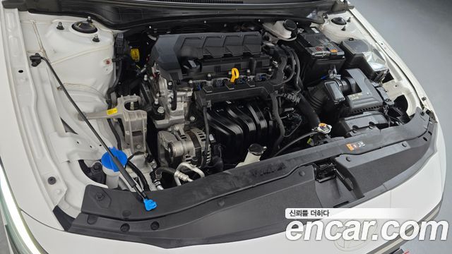 Hyundai AVANTE 2024 — photo 6