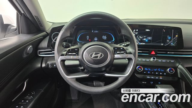 Hyundai AVANTE 2024 — photo 12