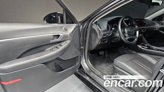 Hyundai Sonata 2021 — photo 13