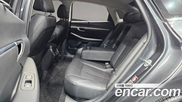 Hyundai Sonata 2021 — photo 17