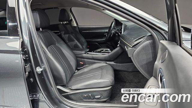 Hyundai Sonata 2021 — photo 16