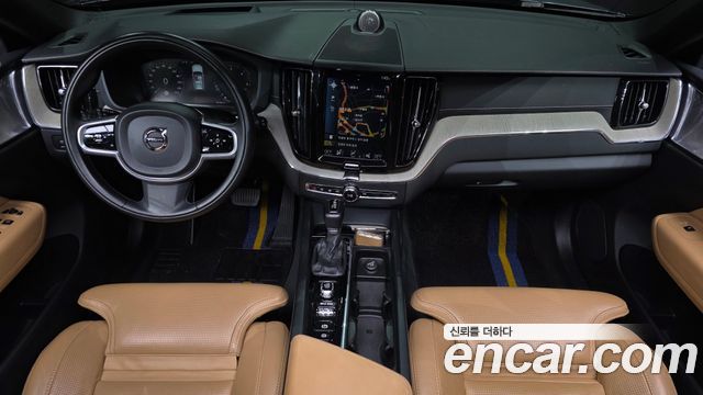 Volvo XC60 2019 — photo 7