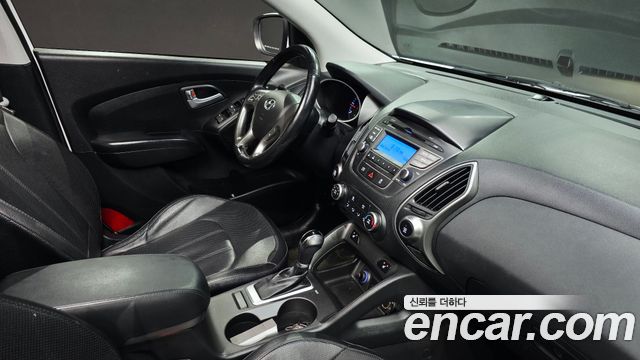 Hyundai Tucson 2015 — photo 25