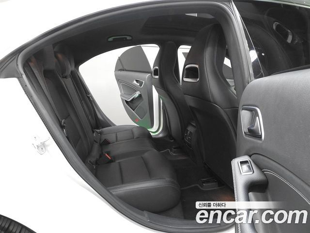 Mercedes-Benz CLA-Class 2018 — photo 12