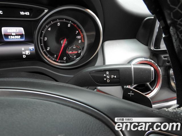 Mercedes-Benz CLA-Class 2018 — photo 13