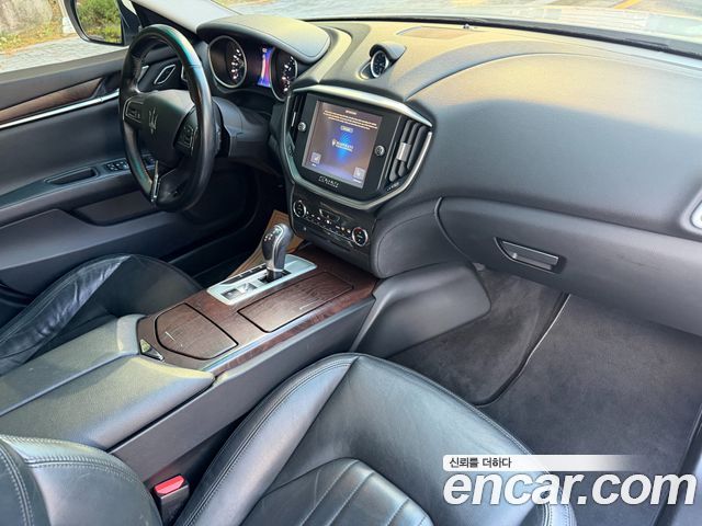 Maserati Ghibli 2015 — photo 11