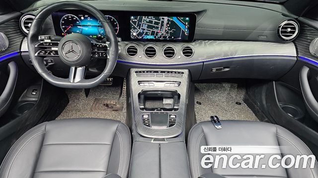 Mercedes-Benz E-Class 2021 — photo 7