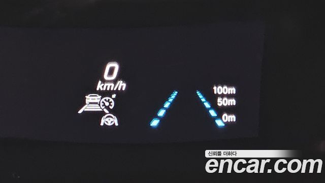Mercedes-Benz E-Class 2021 — photo 11