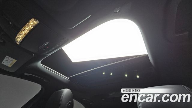 Mercedes-Benz E-Class 2021 — photo 12