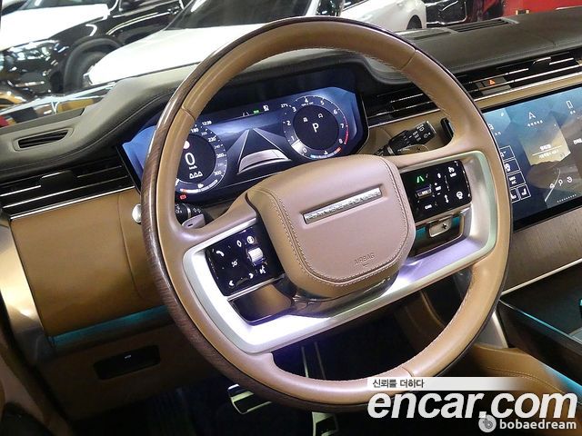 Land Rover Range Rover 2024 — photo 11