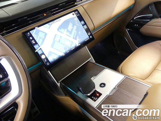 Land Rover Range Rover 2024 — photo 12
