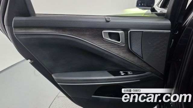 Kia K8 2022 — photo 15