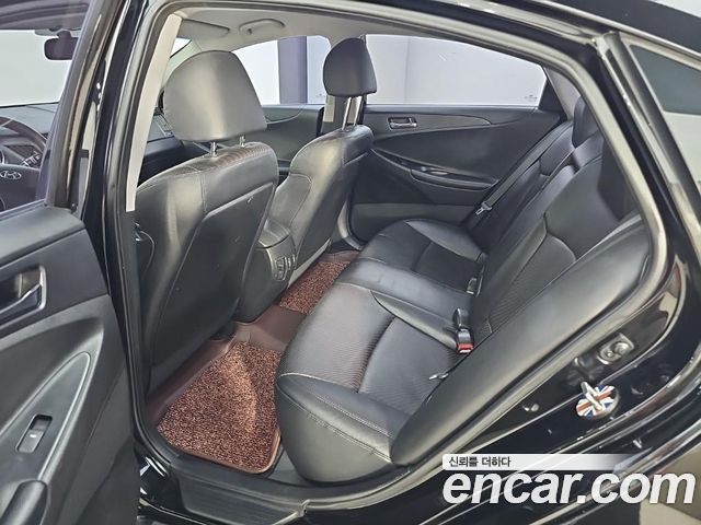 Hyundai Sonata 2014 — photo 12