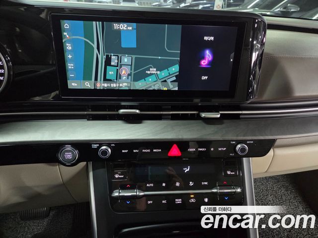 Kia Canival 2021 — photo 7