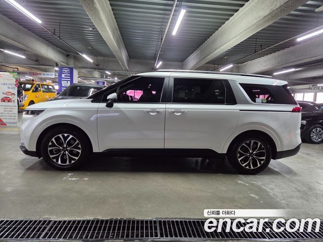 Kia Canival 2021 — photo 20