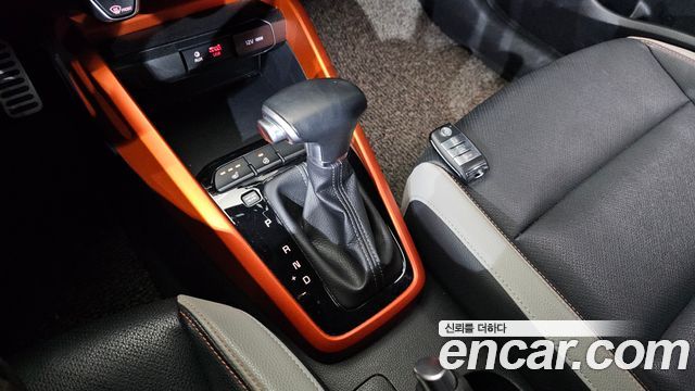 Kia Stonic 2018 — photo 12