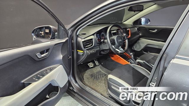 Kia Stonic 2018 — photo 13
