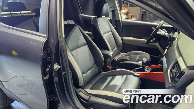 Kia Stonic 2018 — photo 18