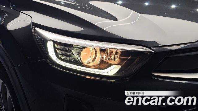 Kia Stonic 2018 — photo 8