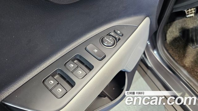 Kia Stonic 2018 — photo 27
