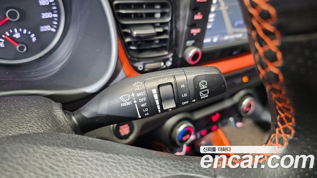 Kia Stonic 2018 — photo 30