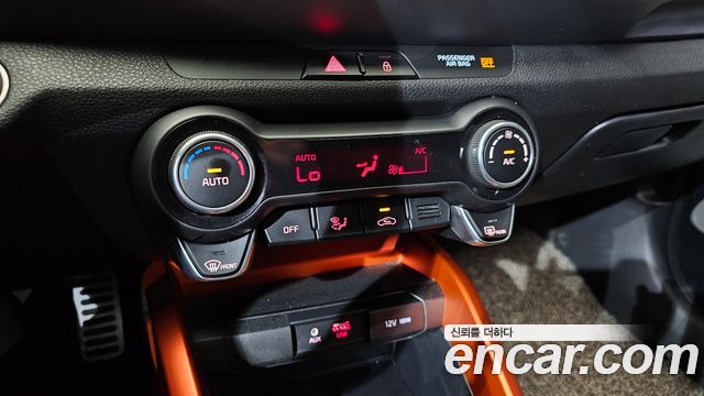 Kia Stonic 2018 — photo 32