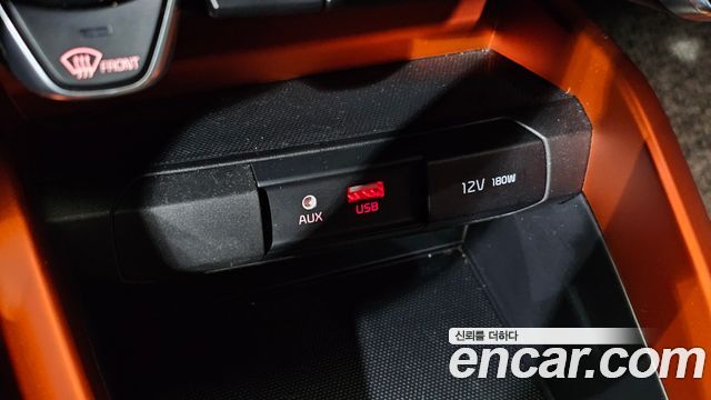 Kia Stonic 2018 — photo 33