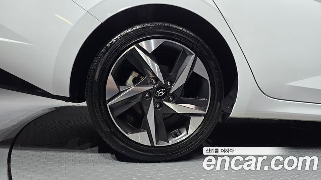 Hyundai AVANTE 2023 — photo 5