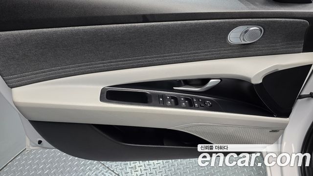 Hyundai AVANTE 2023 — photo 14