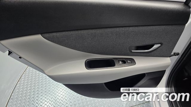 Hyundai AVANTE 2023 — photo 15