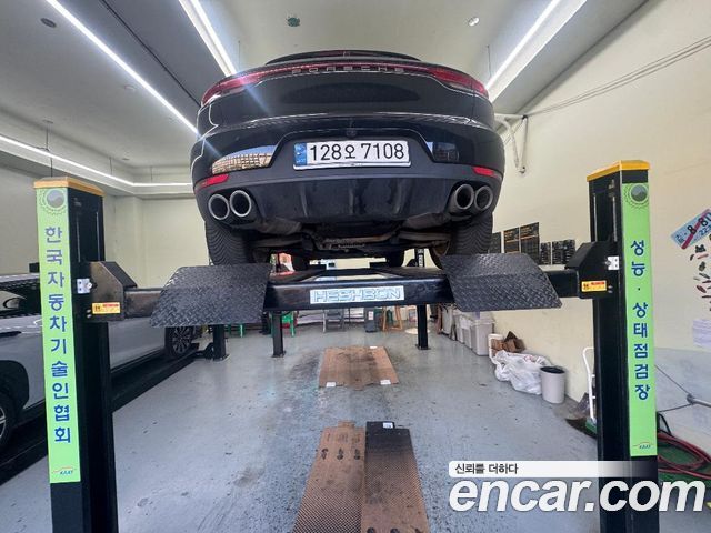 Porsche Macan 2019 — photo 2