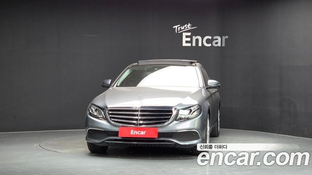 Mercedes-Benz E-Class 2019 — photo 3