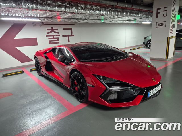 Lamborghini Revuelto 2025 — photo 3