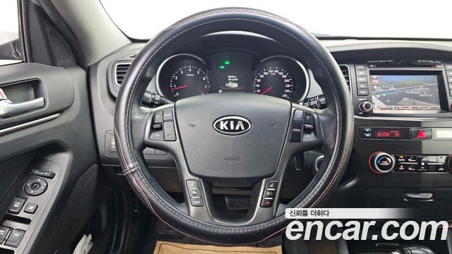 Kia K7 2012 — photo 24