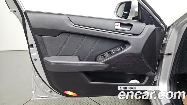 Kia K7 2012 — photo 14