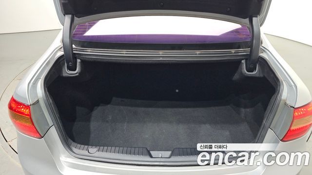 Kia K7 2012 — photo 32
