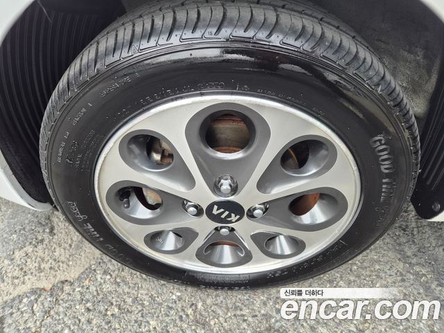 Kia morning 2012 — photo 18