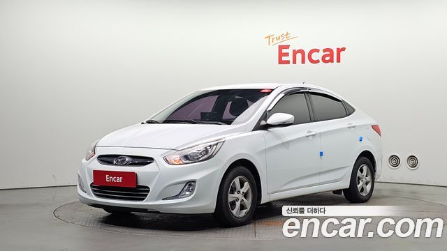 Hyundai Accent 2015 — photo 1