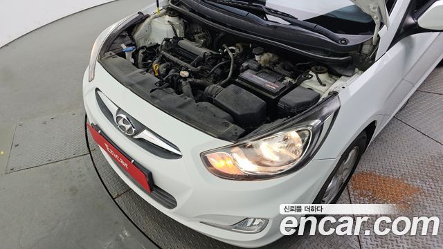 Hyundai Accent 2015 — photo 6