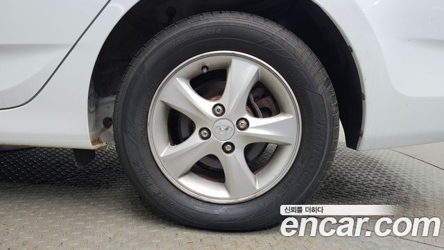 Hyundai Accent 2015 — photo 7