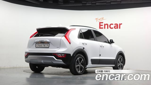 Kia Niro 2024 — photo 2